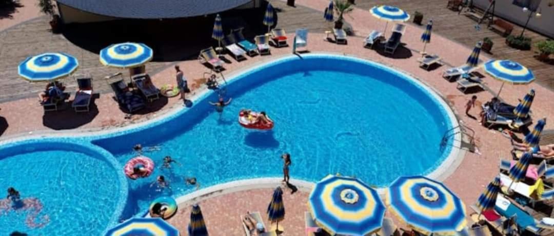 Apartment In Central Plaza Σάνι Μπιτς Εξωτερικό φωτογραφία